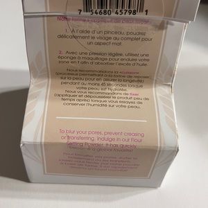 Beauty Bakerie Bite Size Pinch of Flour Better
Not Bitter Setting Powder Oat 0.5
